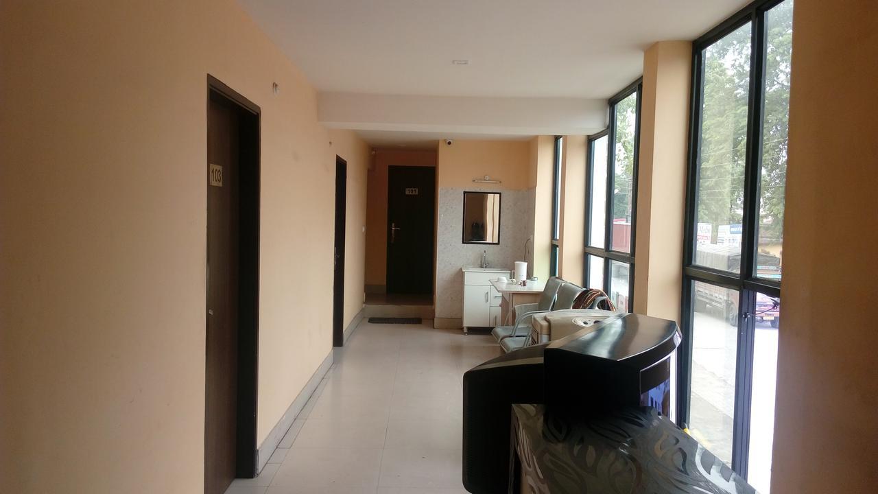 阳光酒店 Kashipur 外观 照片